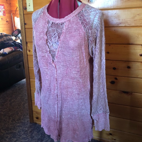 Gimmicks by BKE Shirt Made in USA - Picture 4 of 5